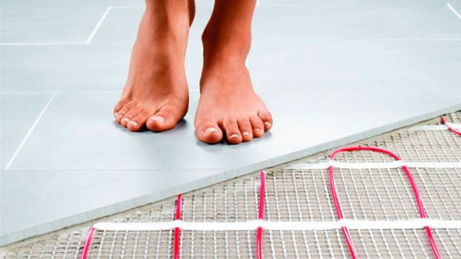 How to make a heated floor in the kitchen
