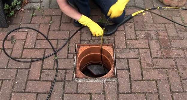 How to connect drainage pipes 110