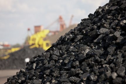 What determines the calorific value of coal?