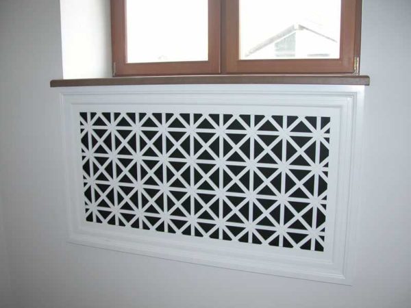 Flat screens are installed if the radiator is hidden in a niche