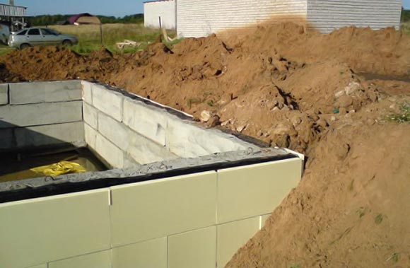 foundation insulation with extruded polystyrene foam