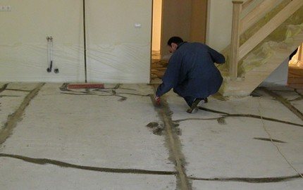 Stripping the base floor